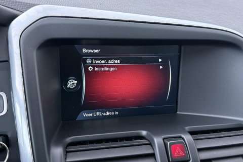 Volvo XC60 2.4 D4 R-Design | 5-Cilinder | Trekhaak | Stoelverwarming | 18 Inch