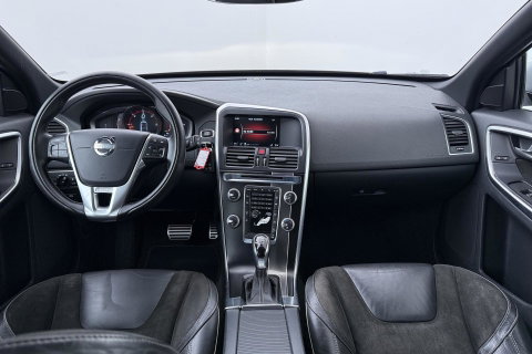 Volvo XC60 2.4 D4 R-Design | 5-Cilinder | Trekhaak | Stoelverwarming | 18 Inch