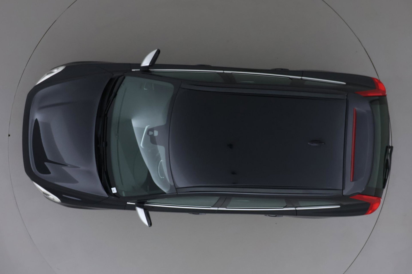 Volvo XC60 2.4 D4 R-Design | 5-Cilinder | Trekhaak | Stoelverwarming | 18 Inch