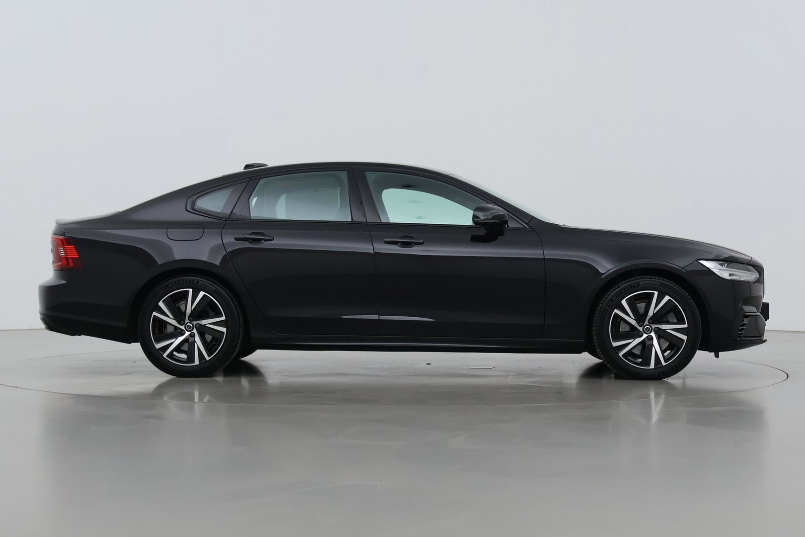 Volvo S90 T8 AWD R-Design | Trekhaak | ACC | Vol-Leder | Ventilatie | Stoel+Stuurverwarming | Camera
