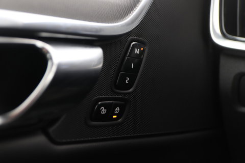 Volvo S90 T8 AWD R-Design | Trekhaak | ACC | Vol-Leder | Ventilatie | Stoel+Stuurverwarming | Camera