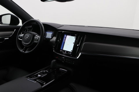 Volvo S90 T8 AWD R-Design | Trekhaak | ACC | Vol-Leder | Ventilatie | Stoel+Stuurverwarming | Camera