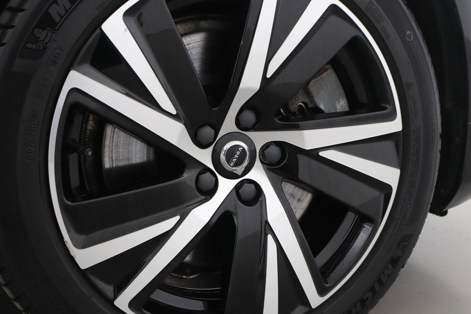 Volvo S90 T8 AWD R-Design | Trekhaak | ACC | Vol-Leder | Ventilatie | Stoel+Stuurverwarming | Camera