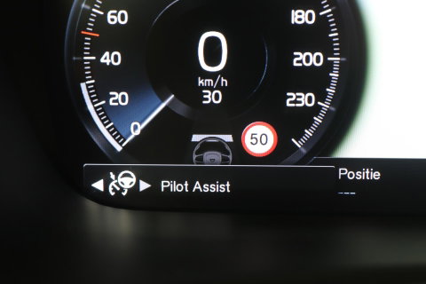 Volvo S90 T8 AWD R-Design | Trekhaak | ACC | Vol-Leder | Ventilatie | Stoel+Stuurverwarming | Camera