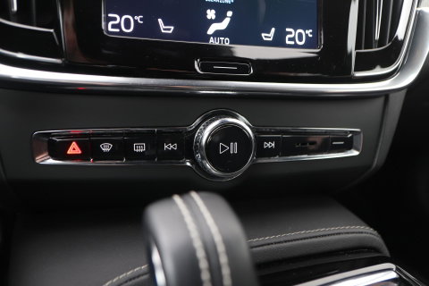 Volvo S90 T8 AWD R-Design | Trekhaak | ACC | Vol-Leder | Ventilatie | Stoel+Stuurverwarming | Camera