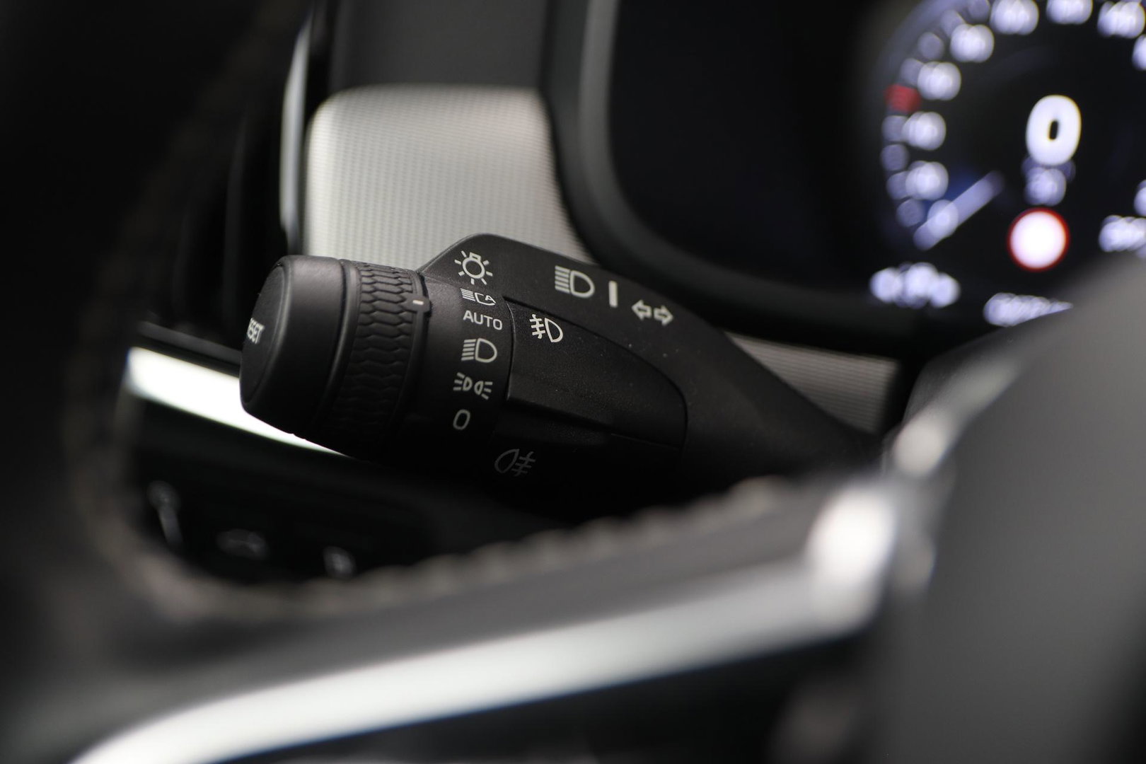 Volvo S90 T8 AWD R-Design | Trekhaak | ACC | Vol-Leder | Ventilatie | Stoel+Stuurverwarming | Camera