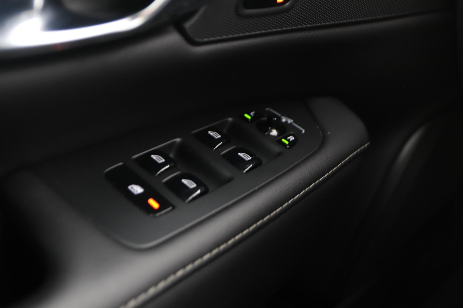 Volvo S90 T8 AWD R-Design | Trekhaak | ACC | Vol-Leder | Ventilatie | Stoel+Stuurverwarming | Camera
