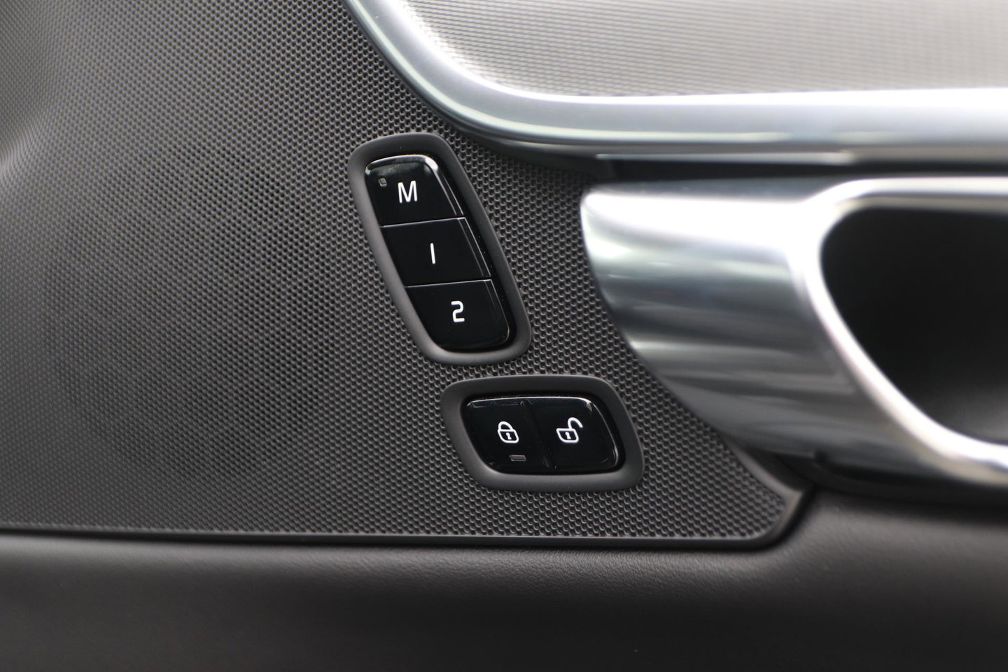 Volvo S90 T8 AWD R-Design | Trekhaak | ACC | Vol-Leder | Ventilatie | Stoel+Stuurverwarming | Camera