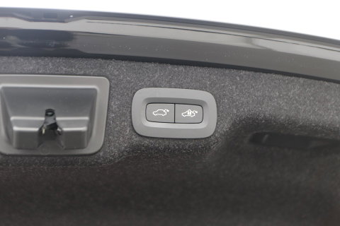 Volvo S90 T8 AWD R-Design | Trekhaak | ACC | Vol-Leder | Ventilatie | Stoel+Stuurverwarming | Camera