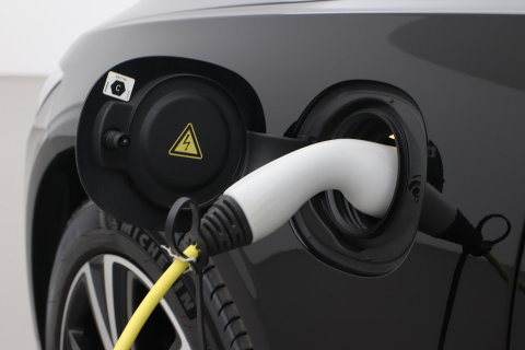 Volvo S90 T8 AWD R-Design | Trekhaak | ACC | Vol-Leder | Ventilatie | Stoel+Stuurverwarming | Camera