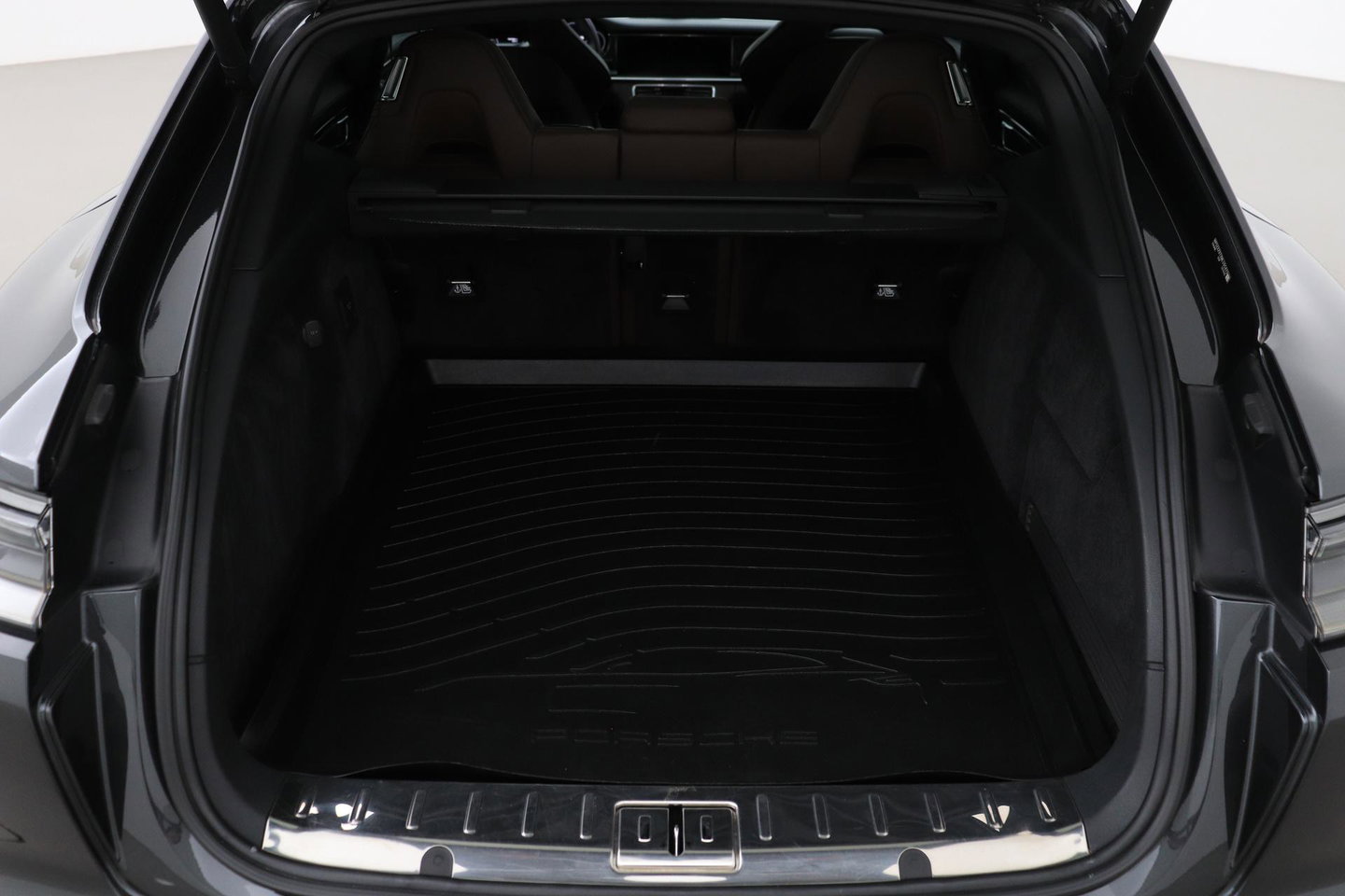 Porsche Panamera Sport Turismo 2.9 4S E-Hybrid | ACC | Luchtvering | Sport Chrono | Panoramadak | Sport Design | 360° Camera