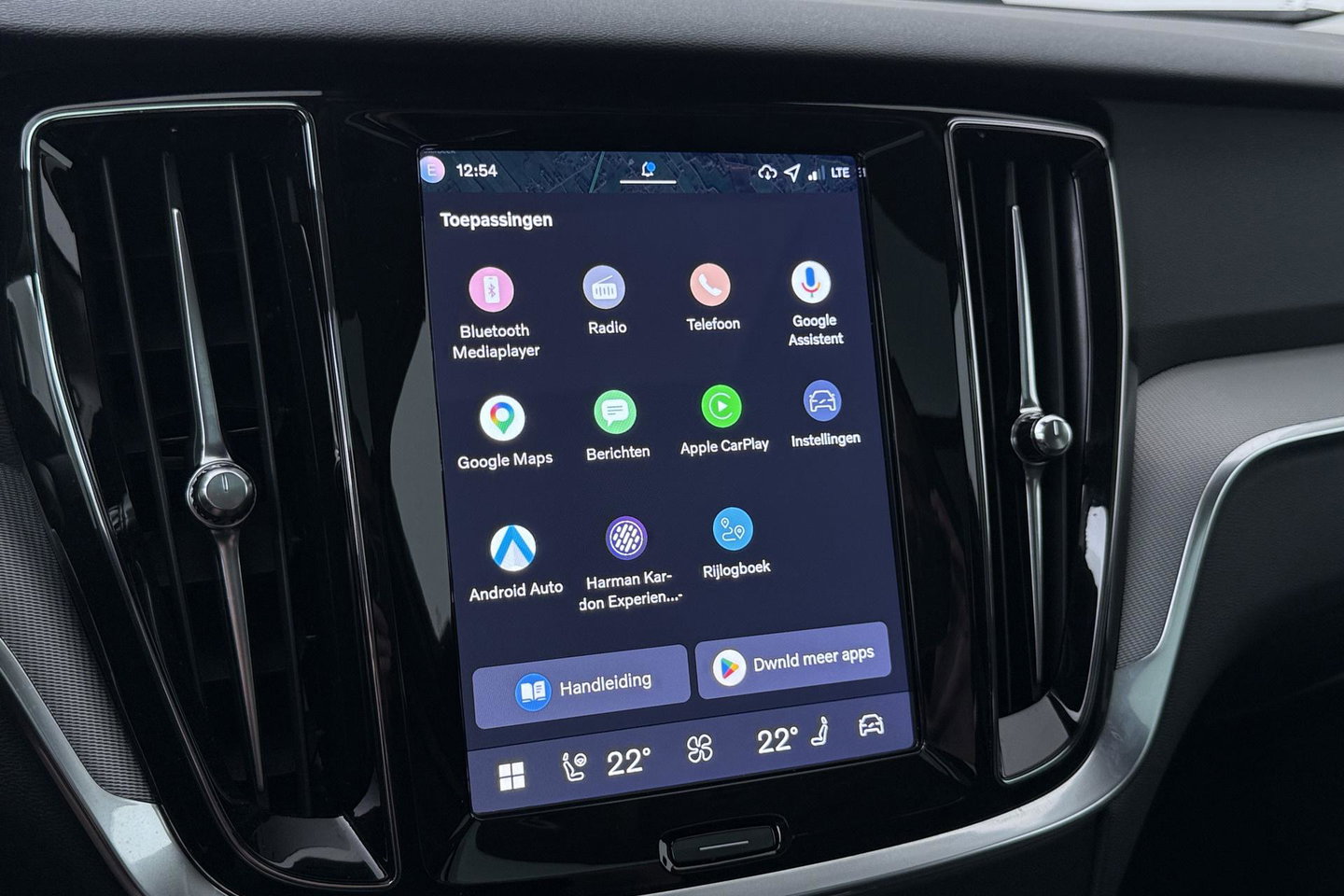 Volvo V60 T6 Plug-in hybrid Plus Bright | ACC | Panoramadak | 360° Camera | Head-Up | Harman/Kardon | Stoel+Stuurverwarming | Keyless | Getint Glas
