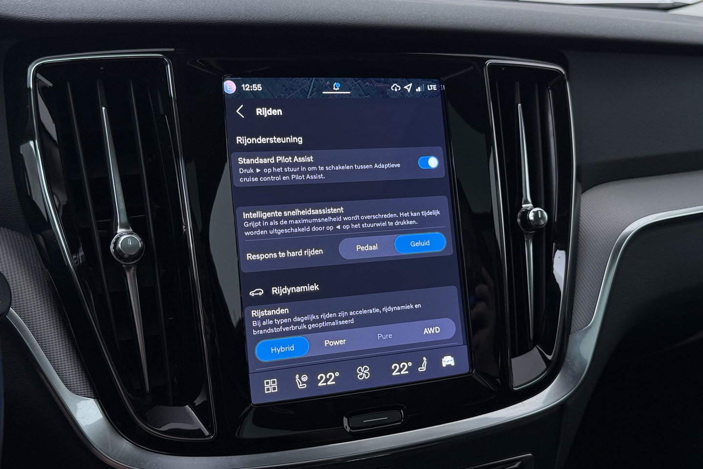 Volvo V60 T6 Plug-in hybrid Plus Bright | ACC | Panoramadak | 360° Camera | Head-Up | Harman/Kardon | Stoel+Stuurverwarming | Keyless | Getint Glas