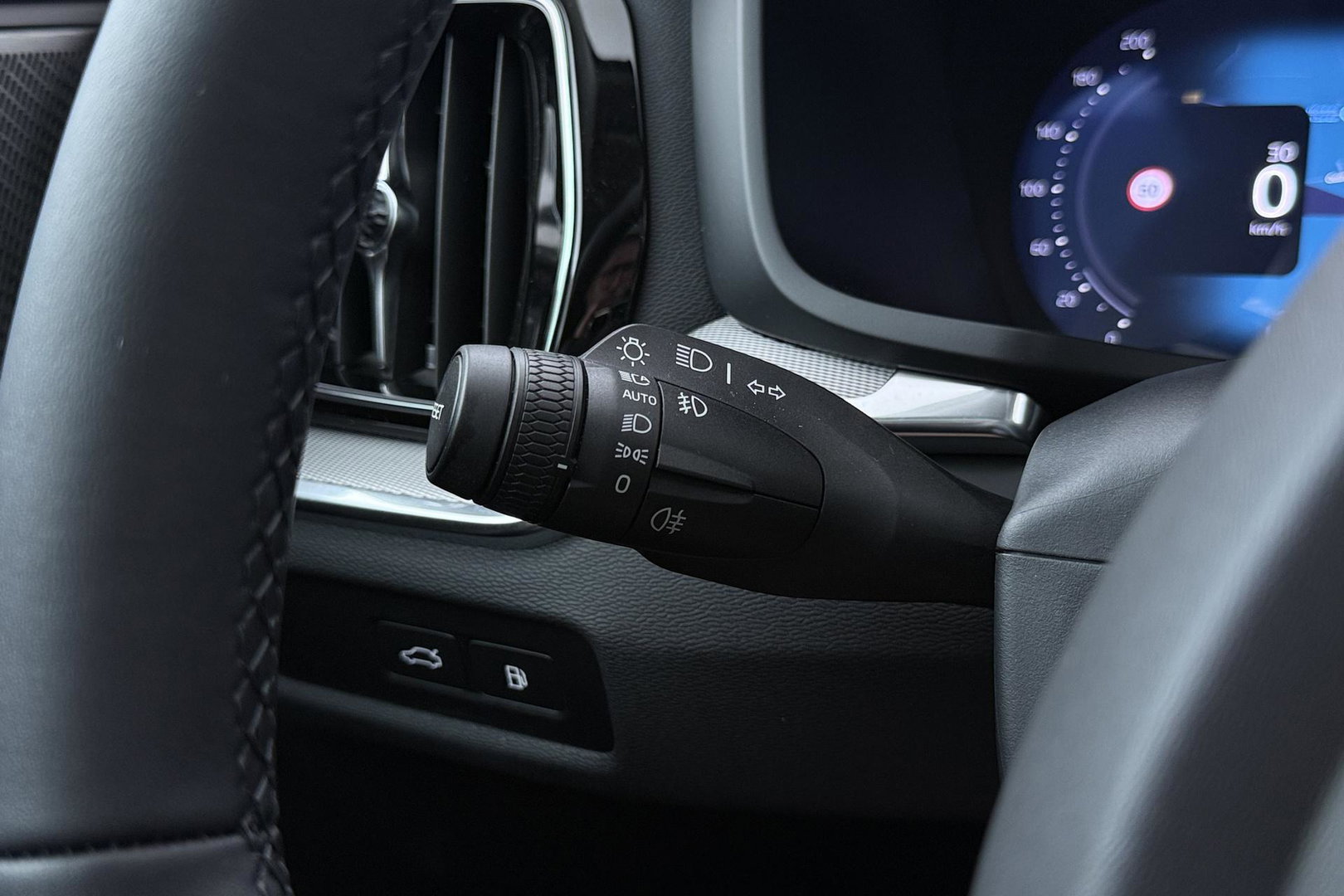Volvo V60 T6 Plug-in hybrid Plus Bright | ACC | Panoramadak | 360° Camera | Head-Up | Harman/Kardon | Stoel+Stuurverwarming | Keyless | Getint Glas