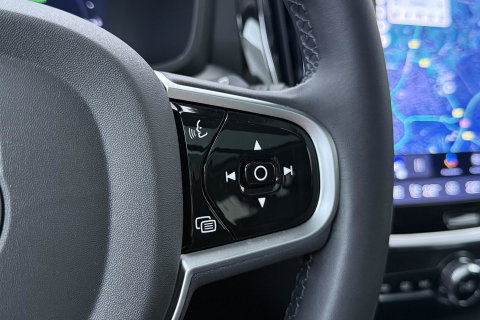 Volvo V60 T6 Plug-in hybrid Plus Bright | ACC | Panoramadak | 360° Camera | Head-Up | Harman/Kardon | Stoel+Stuurverwarming | Keyless | Getint Glas
