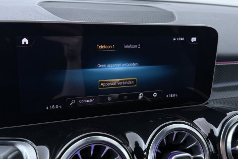 Mercedes-Benz GLB 200 Business Solution AMG | Night Pakket | Camera | Dodehoekdetectie | Stoelverwarming | Sfeerverlichting