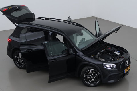 Mercedes-Benz GLB 200 Business Solution AMG | Night Pakket | Camera | Dodehoekdetectie | Stoelverwarming | Sfeerverlichting