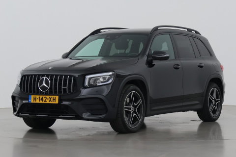 Mercedes-Benz GLB 200 Business Solution AMG | Night Pakket | Camera | Dodehoekdetectie | Stoelverwarming | Sfeerverlichting