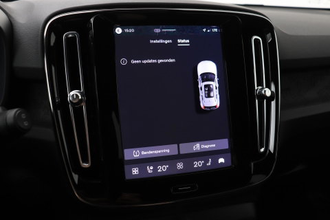 Volvo EX40 Single Motor Extended Range Plus Black Ed. 82 kWh | 360° Camera | ACC | 20 Inch | Stoel+Stuurverwarming | Harman/Kardon
