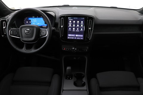 Volvo EX40 Single Motor Extended Range Plus Black Ed. 82 kWh | 360° Camera | ACC | 20 Inch | Stoel+Stuurverwarming | Harman/Kardon