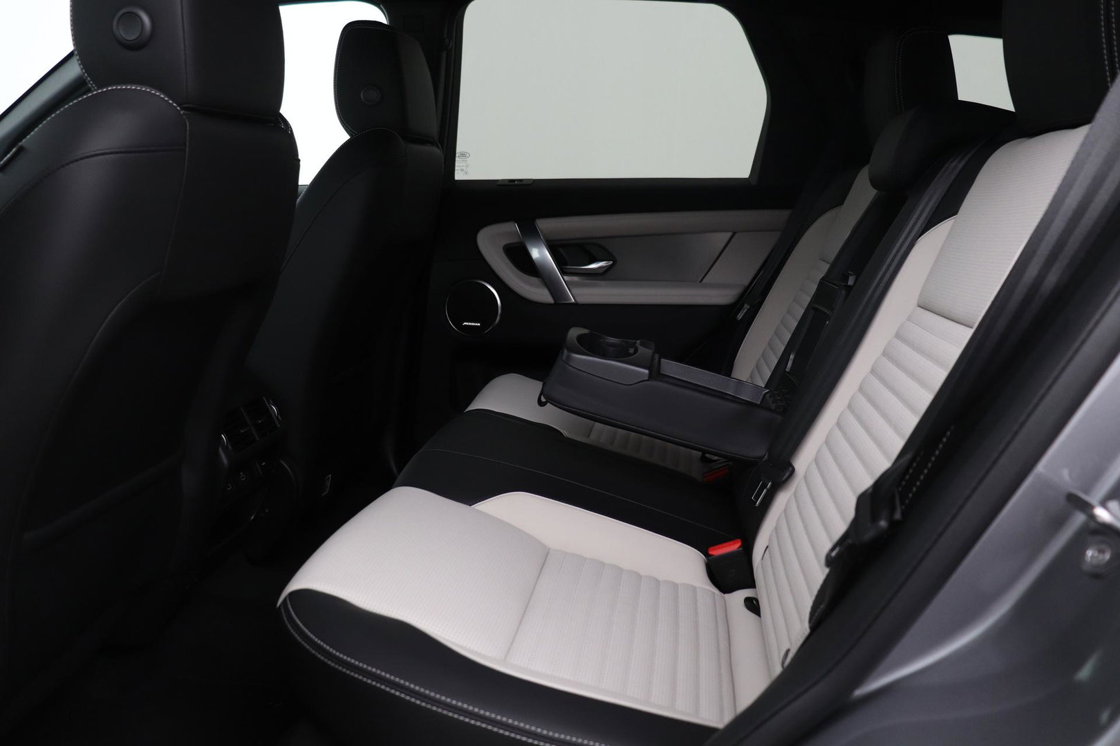 Land Rover Discovery Sport P270e PHEV Dynamic SE | ClearSight | 360° Camera | ACC | Meridian Sound