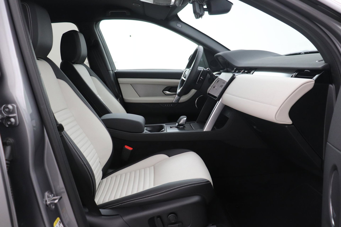 Land Rover Discovery Sport P270e PHEV Dynamic SE | ClearSight | 360° Camera | ACC | Meridian Sound