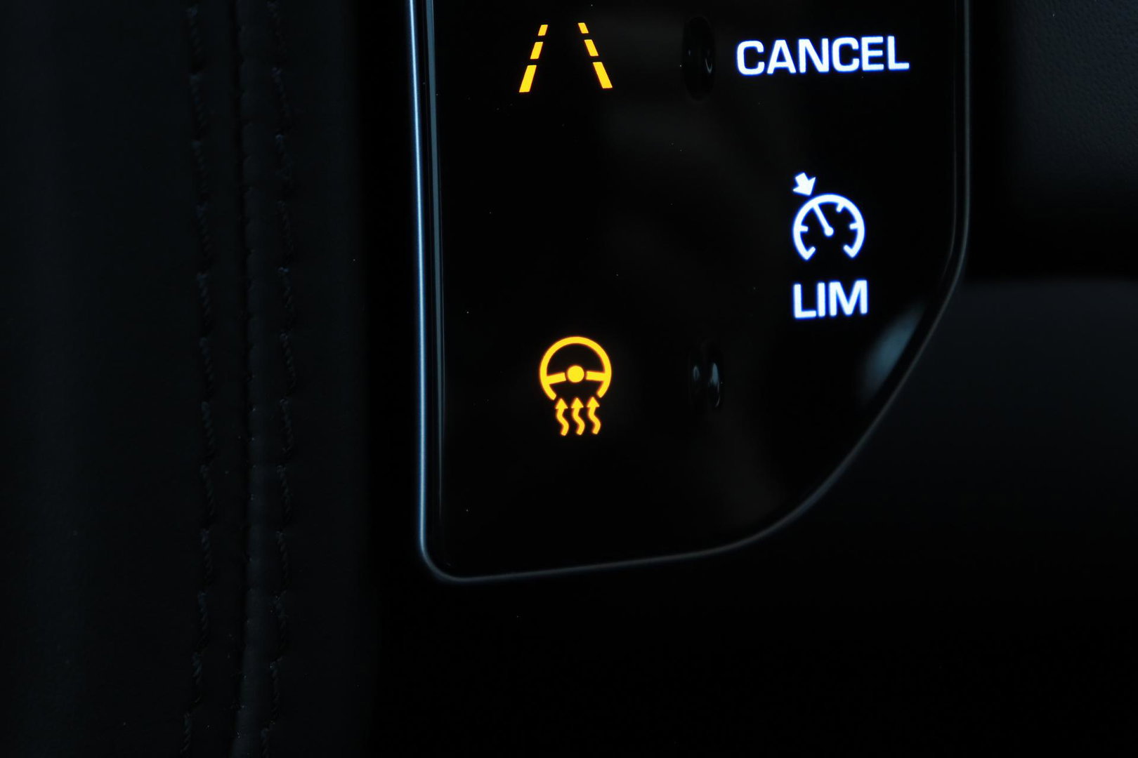 Land Rover Discovery Sport P200 2.0 S | ACC | ClearSight | Camera | Stoel+Stuurverwarming | Dodehoekdetectie | Leder