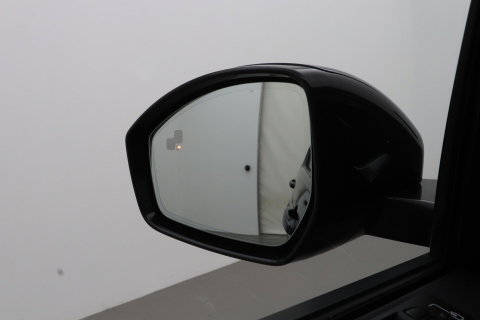 Land Rover Discovery Sport P200 2.0 S | ACC | ClearSight | Camera | Stoel+Stuurverwarming | Dodehoekdetectie | Leder