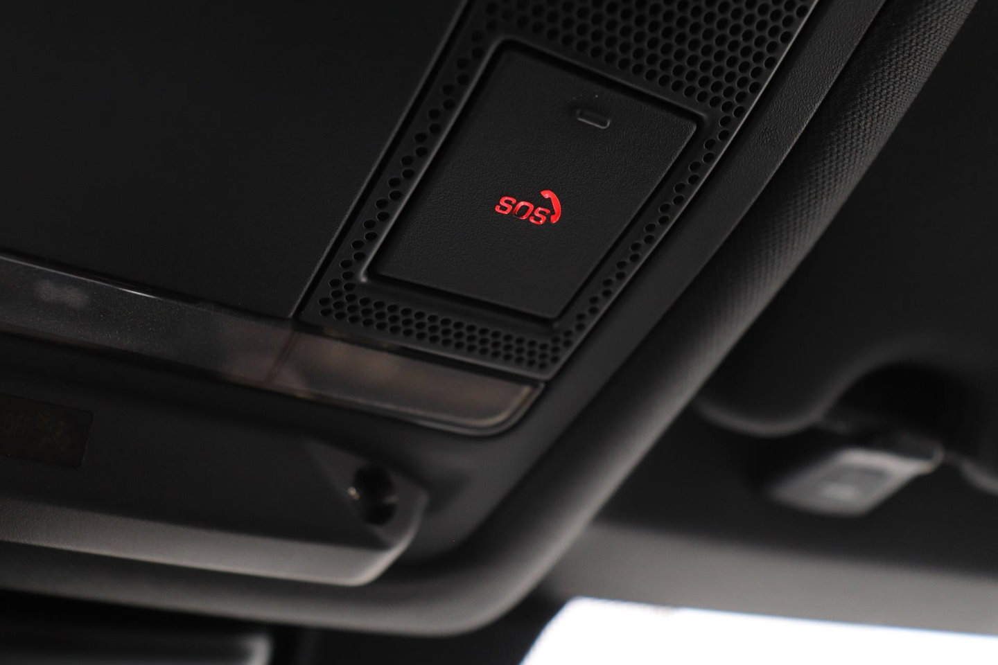 Land Rover Discovery Sport P200 2.0 S | ACC | ClearSight | Camera | Stoel+Stuurverwarming | Dodehoekdetectie | Leder