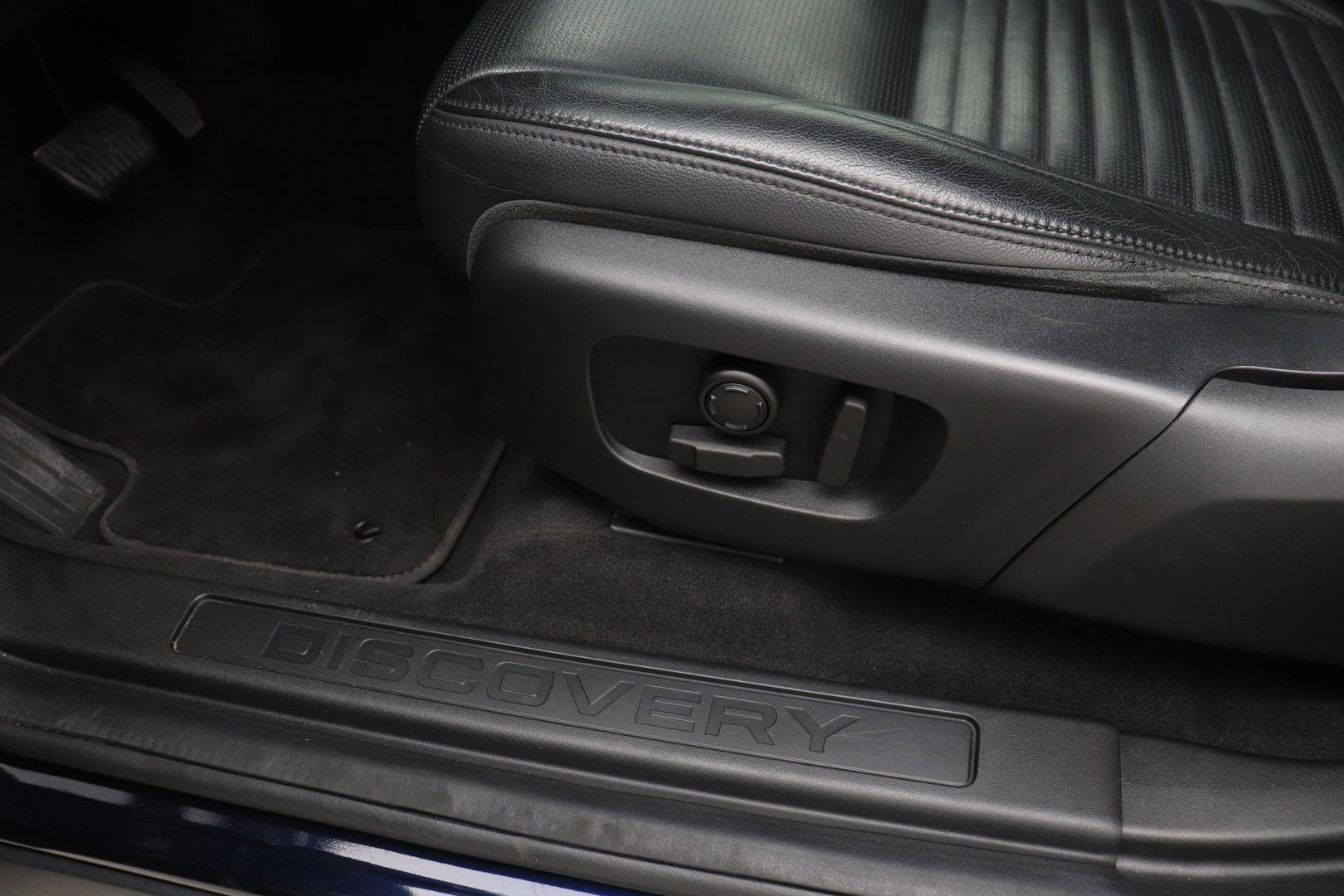 Land Rover Discovery Sport P200 2.0 S | ACC | ClearSight | Camera | Stoel+Stuurverwarming | Dodehoekdetectie | Leder