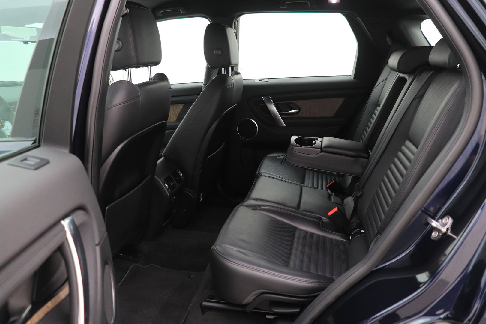 Land Rover Discovery Sport P200 2.0 S | ACC | ClearSight | Camera | Stoel+Stuurverwarming | Dodehoekdetectie | Leder