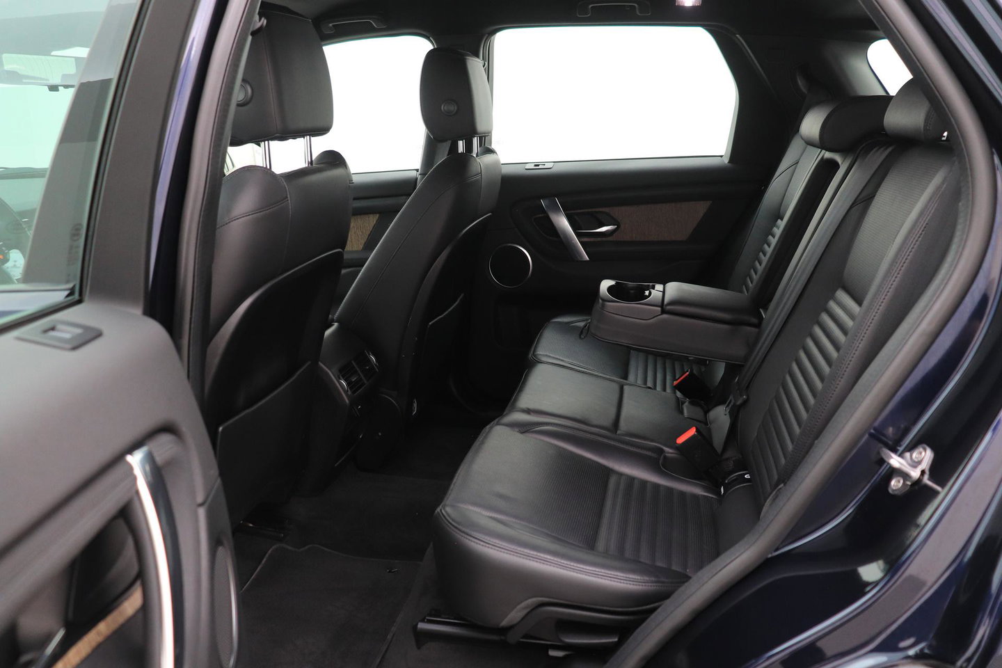 Land Rover Discovery Sport P200 2.0 S | ACC | ClearSight | Camera | Stoel+Stuurverwarming | Dodehoekdetectie | Leder