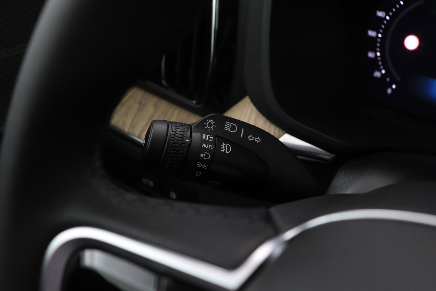 Volvo XC60 T8 Plug-in hybrid Plus Dark | ACC | Harman/Kardon | Panoramadak | Head-Up | Memory | Stoelventilatie
