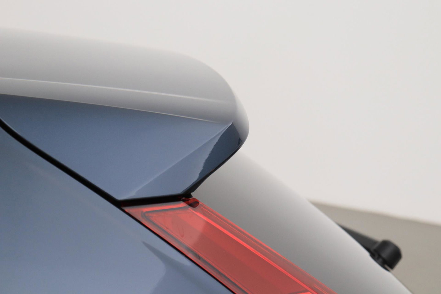 Volvo XC60 T8 Plug-in hybrid Plus Dark | ACC | Harman/Kardon | Panoramadak | Head-Up | Memory | Stoelventilatie