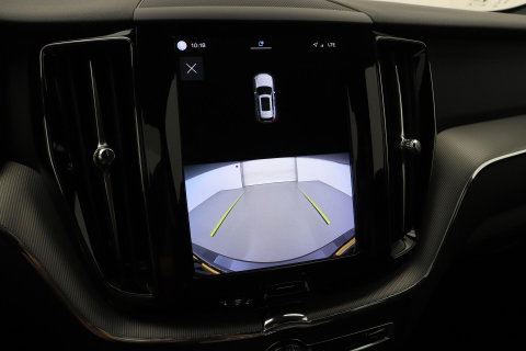 Volvo XC60 B4 Plus Dark | ACC | Camera | BLIS | Memory | Keyless | 19 Inch