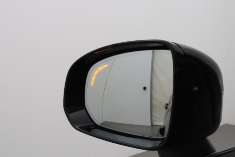 Volvo XC60 B4 Plus Dark | ACC | Camera | BLIS | Memory | Keyless | 19 Inch