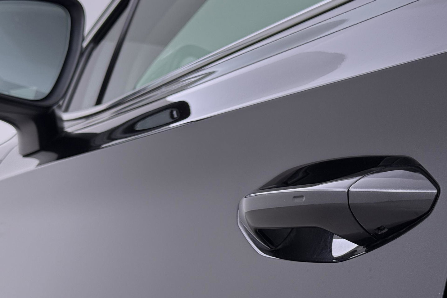 Škoda Enyaq iV 80 | Matrix LED | Camera | Stoel+Stuurverwarming | Verwarmbare Achterbank | Keyless | Leder | 19 Inch