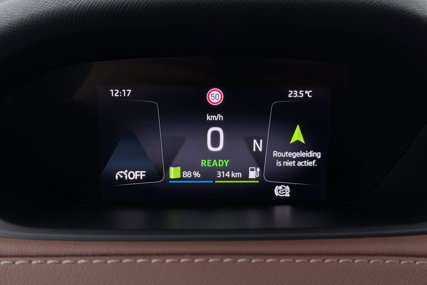 Škoda Enyaq iV 80 | Matrix LED | Camera | Stoel+Stuurverwarming | Verwarmbare Achterbank | Keyless | Leder | 19 Inch