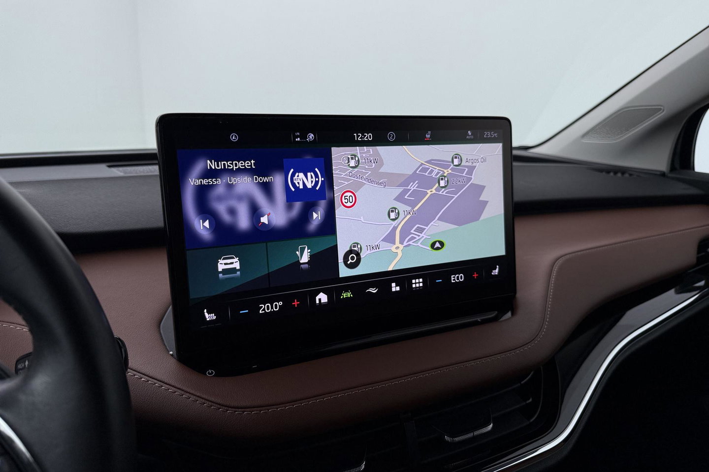Škoda Enyaq iV 80 | Matrix LED | Camera | Stoel+Stuurverwarming | Verwarmbare Achterbank | Keyless | Leder | 19 Inch