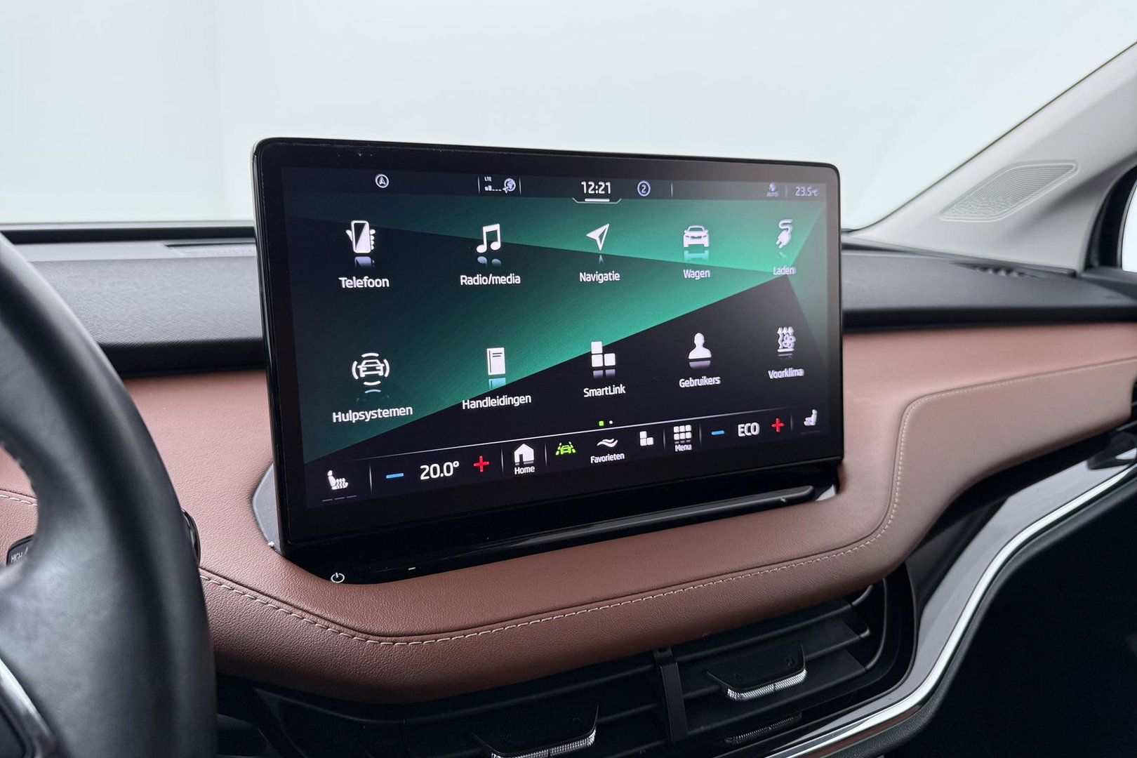 Škoda Enyaq iV 80 | Matrix LED | Camera | Stoel+Stuurverwarming | Verwarmbare Achterbank | Keyless | Leder | 19 Inch