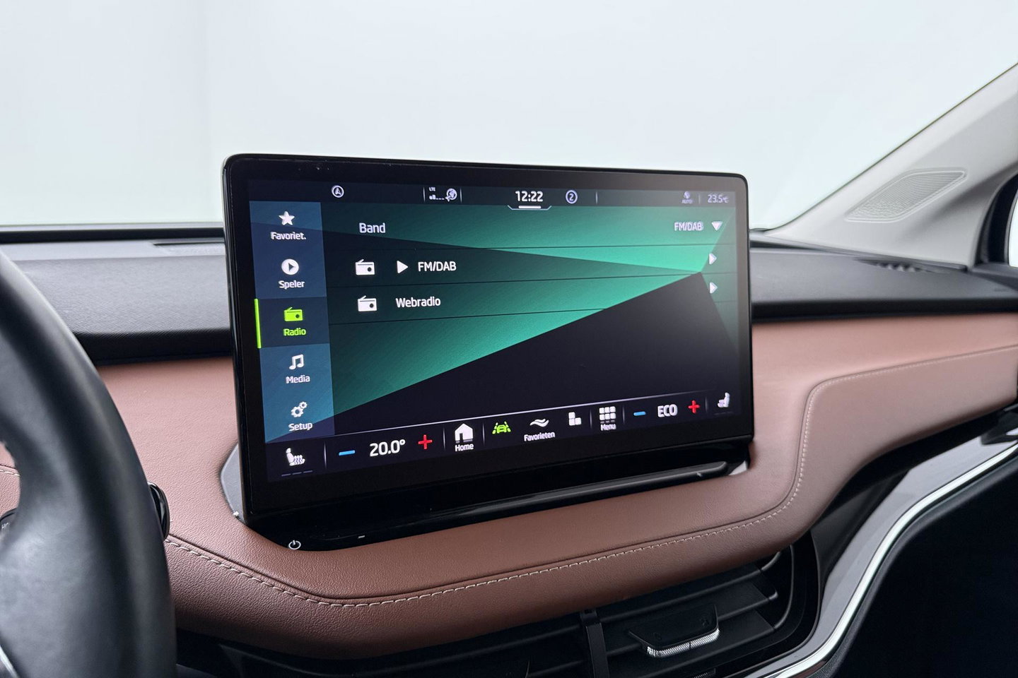 Škoda Enyaq iV 80 | Matrix LED | Camera | Stoel+Stuurverwarming | Verwarmbare Achterbank | Keyless | Leder | 19 Inch