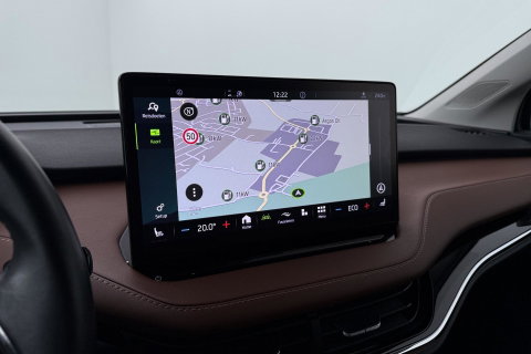 Škoda Enyaq iV 80 | Matrix LED | Camera | Stoel+Stuurverwarming | Verwarmbare Achterbank | Keyless | Leder | 19 Inch