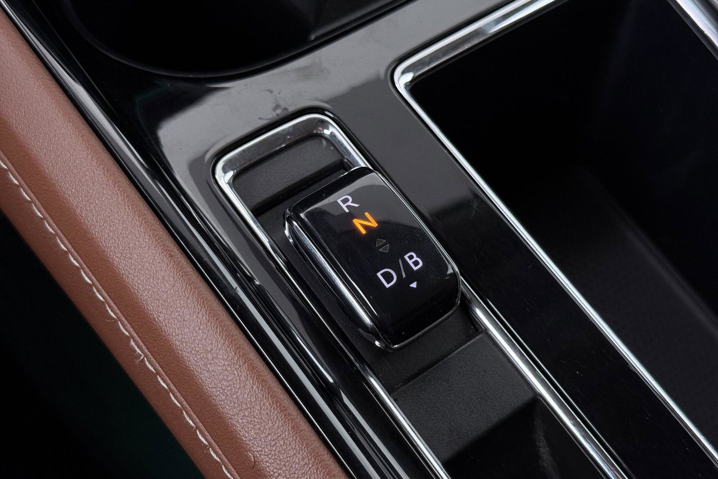 Škoda Enyaq iV 80 | Matrix LED | Camera | Stoel+Stuurverwarming | Verwarmbare Achterbank | Keyless | Leder | 19 Inch