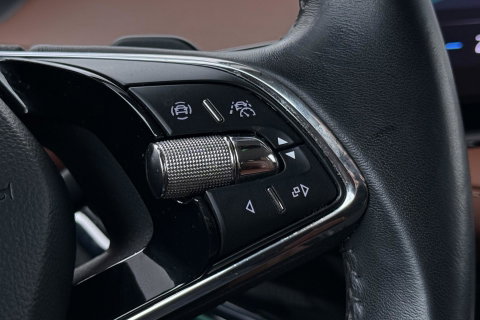 Škoda Enyaq iV 80 | Matrix LED | Camera | Stoel+Stuurverwarming | Verwarmbare Achterbank | Keyless | Leder | 19 Inch