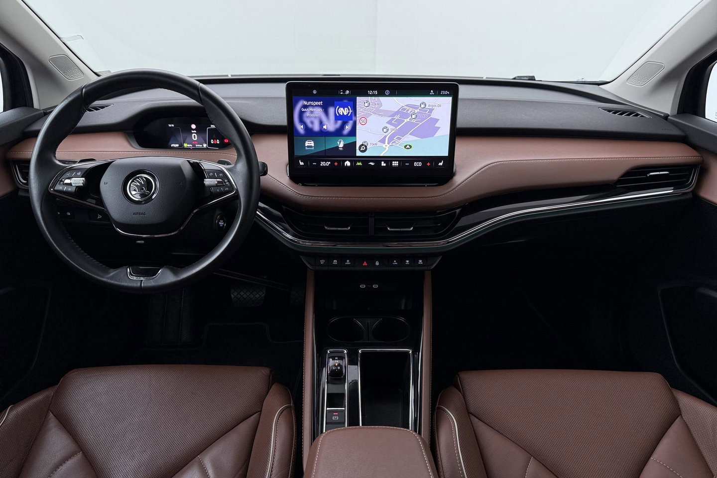 Škoda Enyaq iV 80 | Matrix LED | Camera | Stoel+Stuurverwarming | Verwarmbare Achterbank | Keyless | Leder | 19 Inch