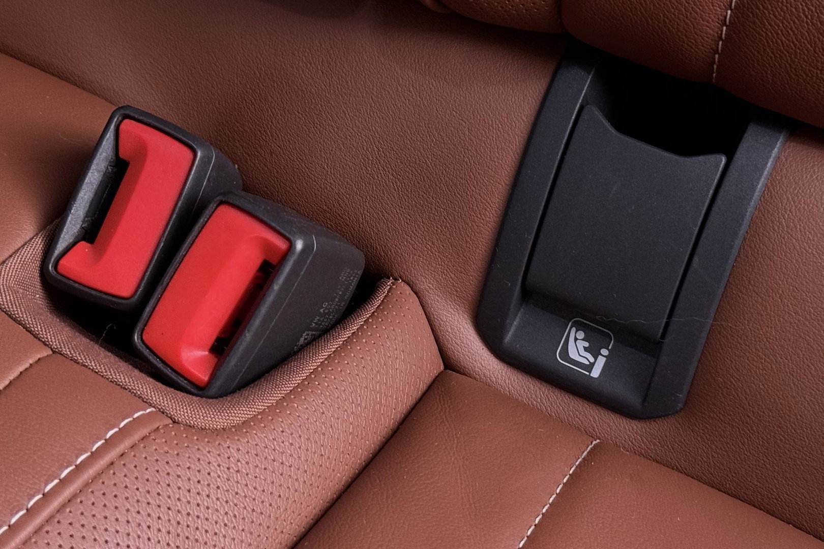 Škoda Enyaq iV 80 | Matrix LED | Camera | Stoel+Stuurverwarming | Verwarmbare Achterbank | Keyless | Leder | 19 Inch
