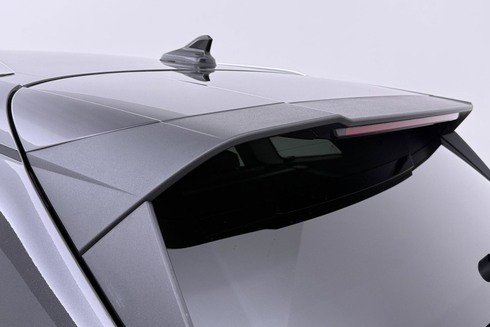 Škoda Enyaq iV 80 | Matrix LED | Camera | Stoel+Stuurverwarming | Verwarmbare Achterbank | Keyless | Leder | 19 Inch
