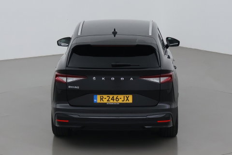 Škoda Enyaq iV 80 | Matrix LED | Camera | Stoel+Stuurverwarming | Verwarmbare Achterbank | Keyless | Leder | 19 Inch