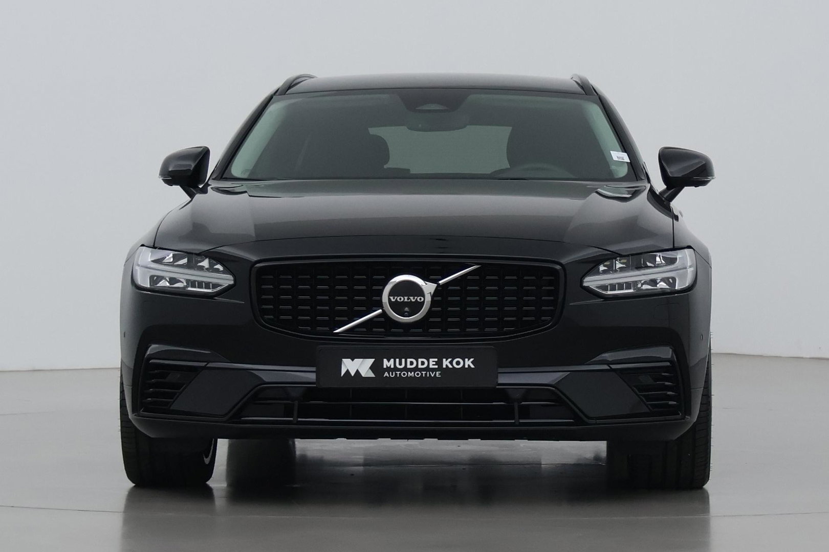 Volvo V90 T8 Plug-in hybrid Plus Dark | ACC | 360° Camera | Harman/Kardon | Keyless | Stoel+Stuurverwarming | 19 Inch