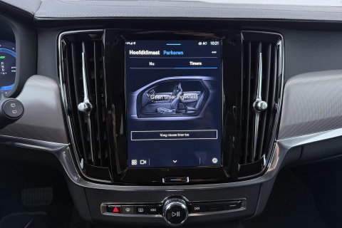 Volvo V90 T8 Plug-in hybrid Plus Dark | ACC | 360° Camera | Harman/Kardon | Keyless | Stoel+Stuurverwarming | 19 Inch